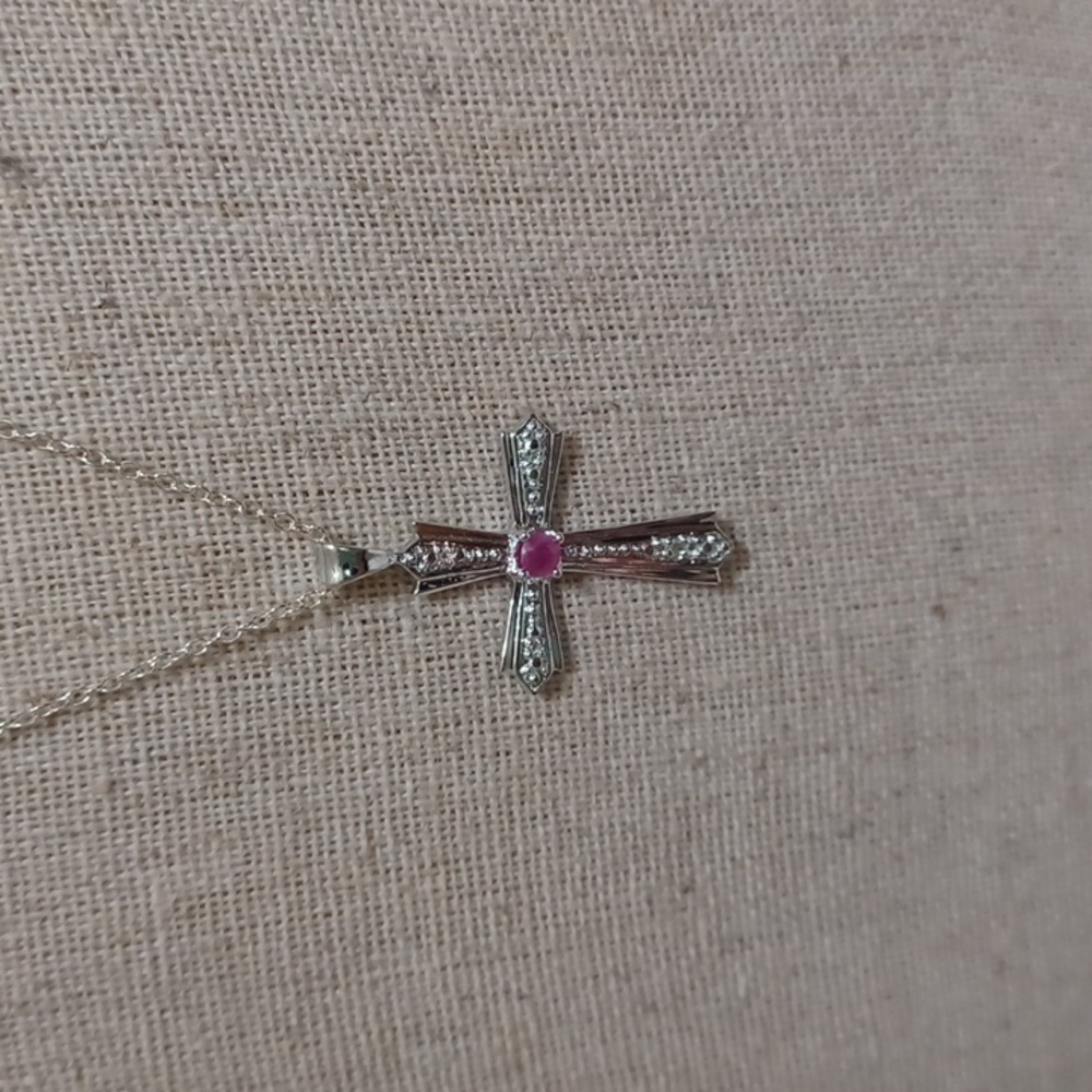 Colleen Lopez Cross Necklace NIB 18"